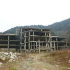 孝感市双峰山旅游度假区国有双峰林场回龙山庄后面二宗土地及其地上建筑物拍卖招商资料
