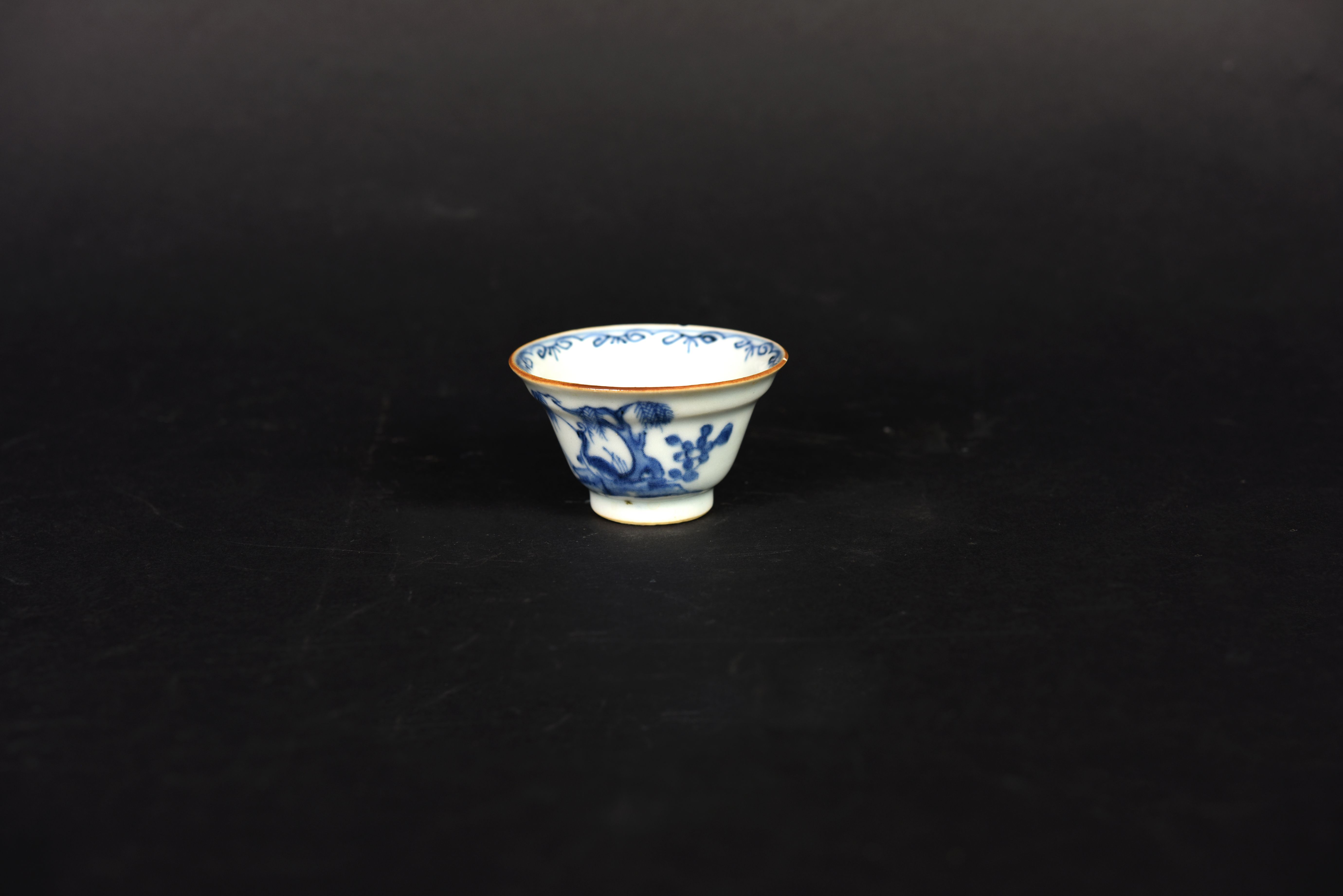 244 青花花鸟杯